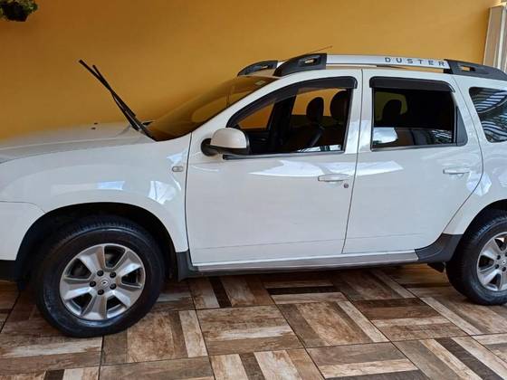 RENAULT DUSTER 2.0 DYNAMIQUE 4X2 16V FLEX 4P AUTOMÁTICO